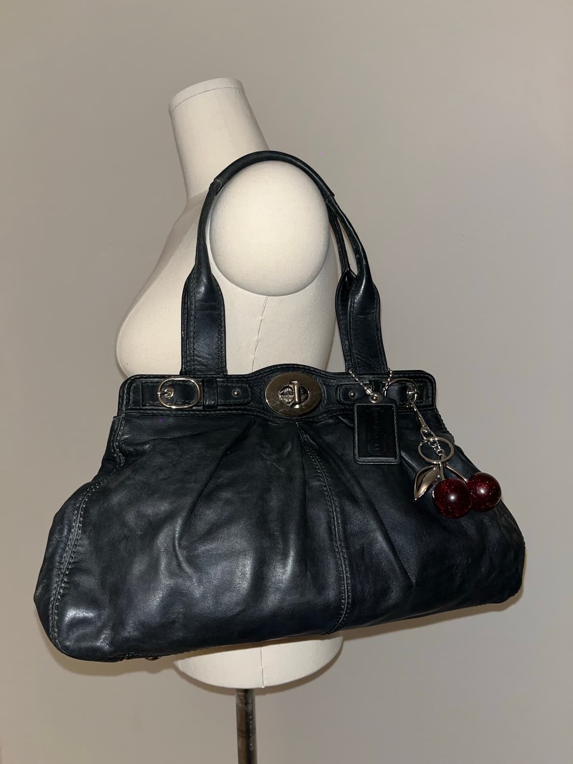 🎉BLACK FRIDAY🎉 Coach black bag 상품이미지1