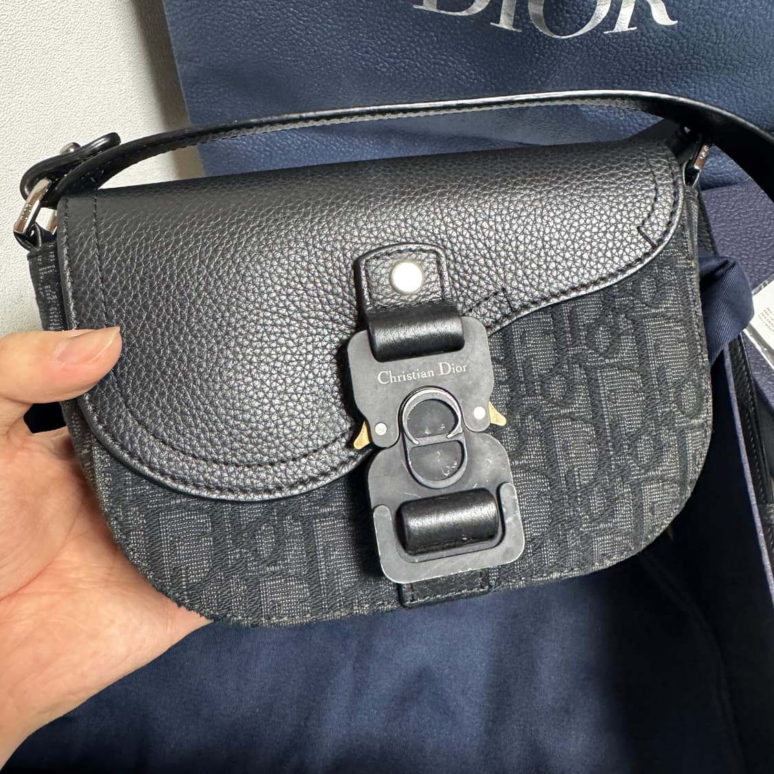 디올 오블리크 미니 새들 플랩 메신저 크로스백 상품이미지2