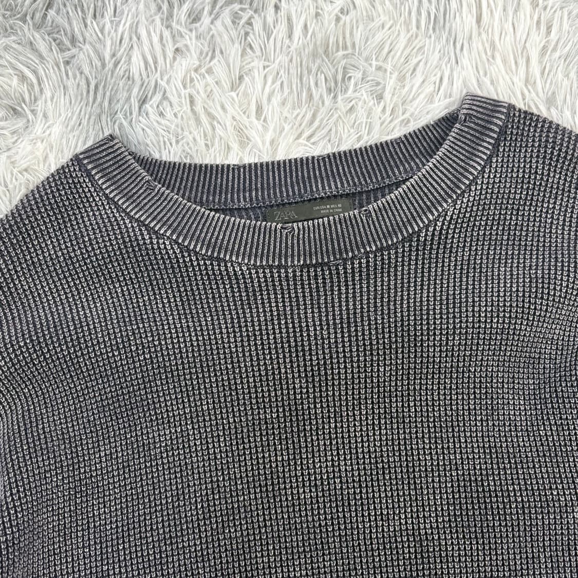 컷아웃 와플 써멀 크루넥 니트 상품이미지2