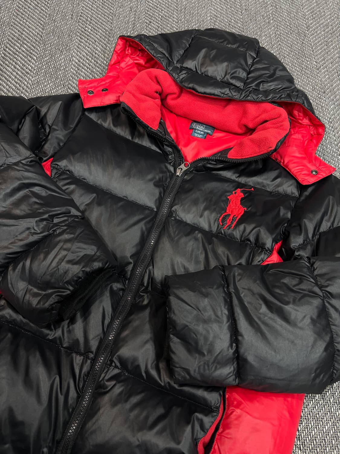 폴로 패딩 블랙/레드 상품이미지4