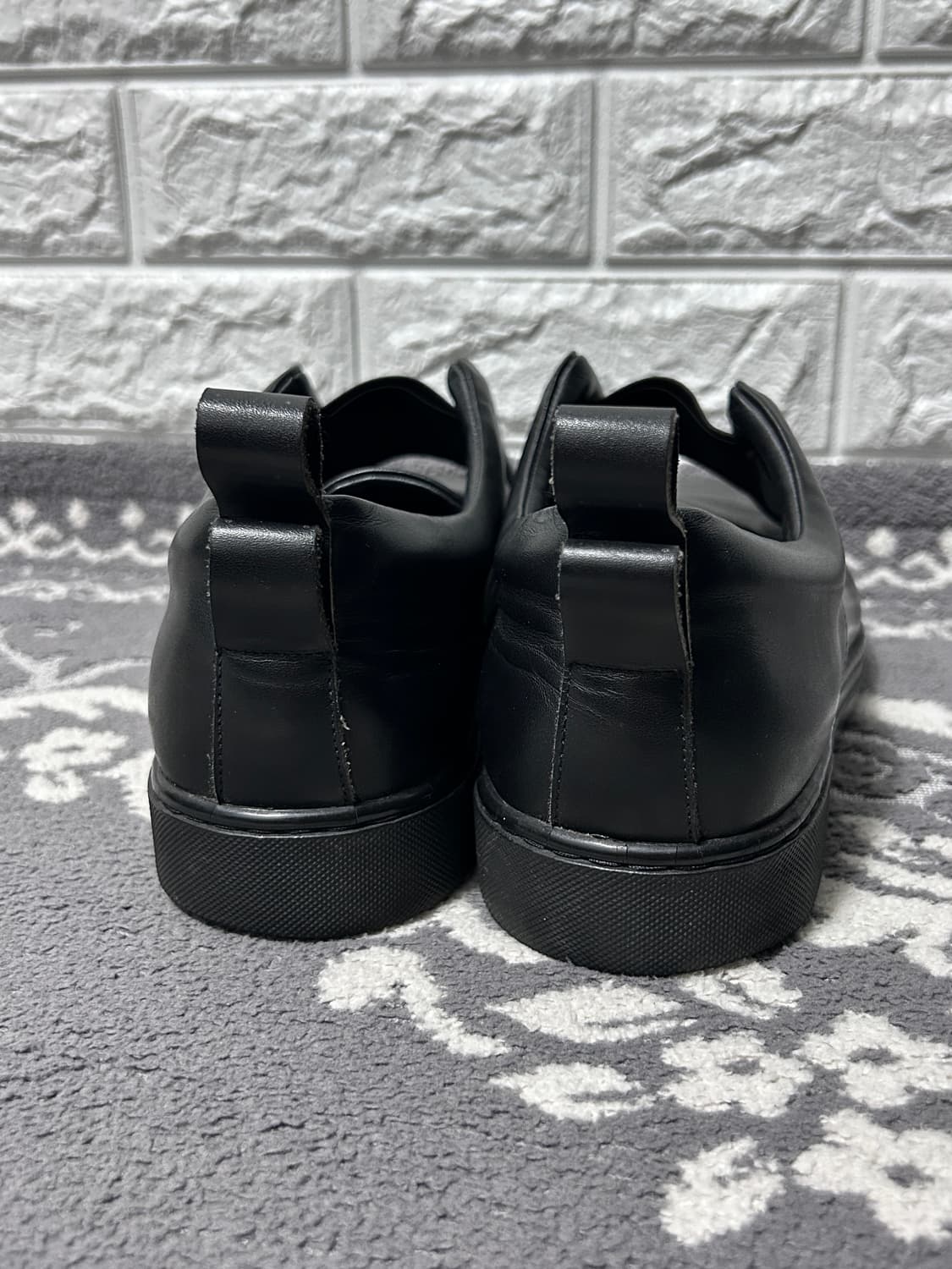 엠보스드 스트랩 슬립온 슈즈 상품이미지5