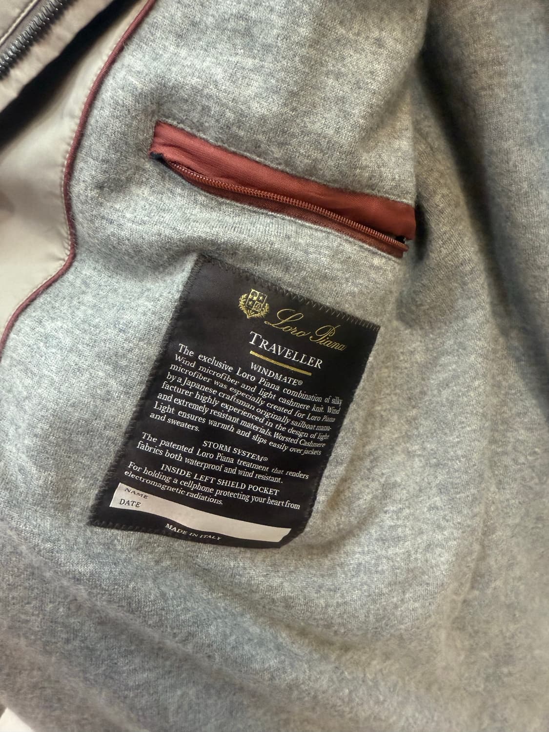 48/100 정품 로로피아나 트레블러 자켓 팝니다 상품이미지5