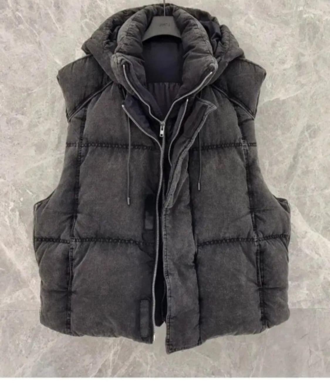 구매글) 23fw 준지 다운 데님 베스트 50사이즈 구함 상품이미지1