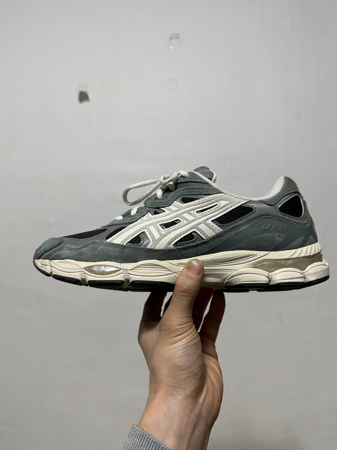 아식스 젤 NYC 그래파이트 그레이 상품이미지2