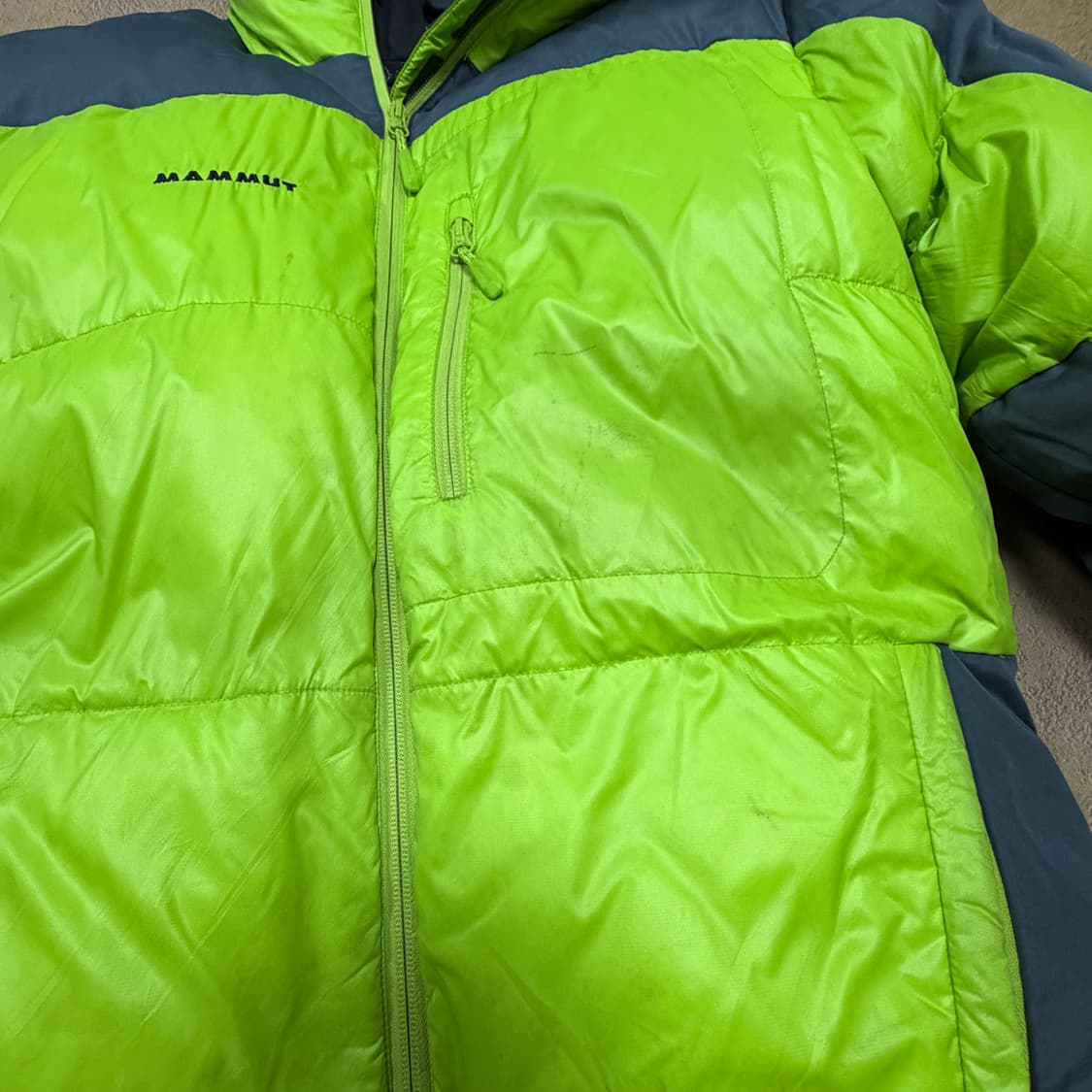 마무트 후드 800 필파워 구스 패딩 상품이미지5