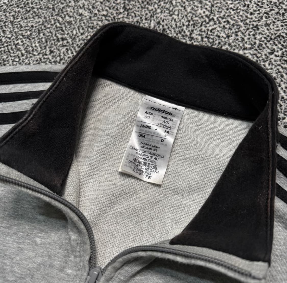 아디다스 스펠아웃 그레이컬러 사이드라 인 져지  상품이미지3