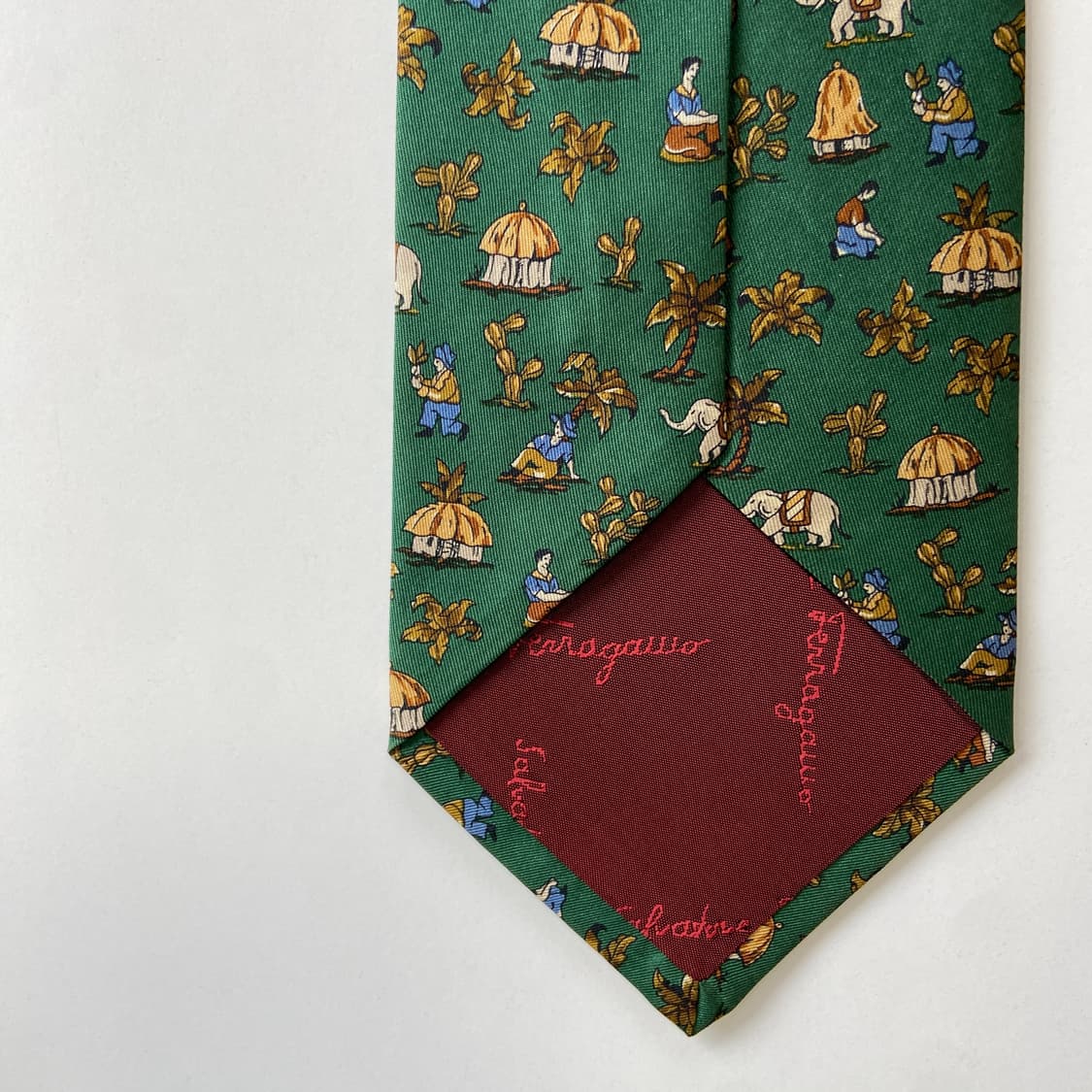 페레가모(Ferragamo) 명품 정품 넥타이 상품이미지6