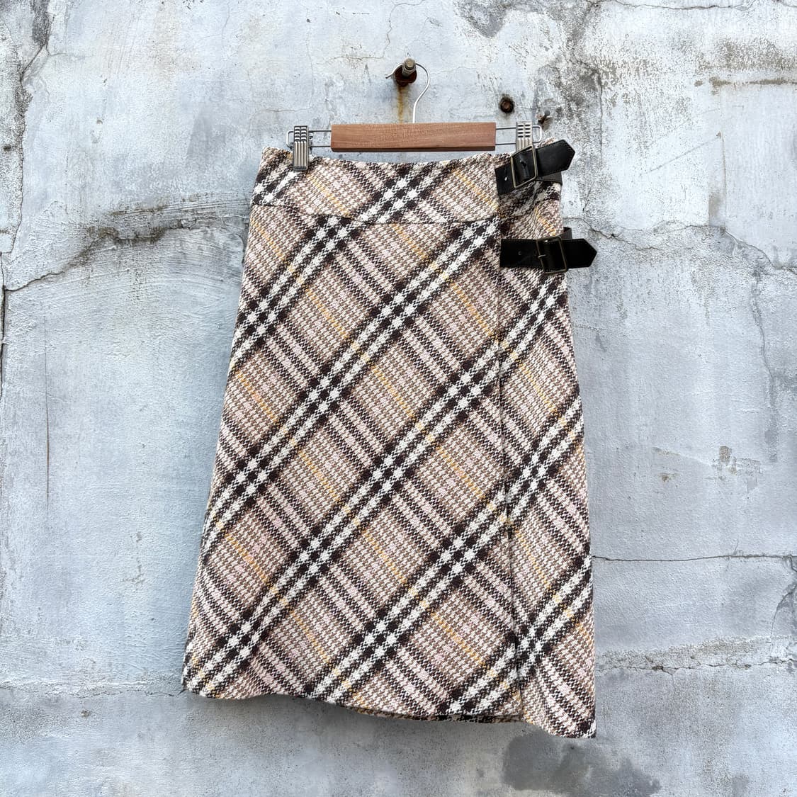 Burberry 버버리 체크 랩 스커트 상품이미지1