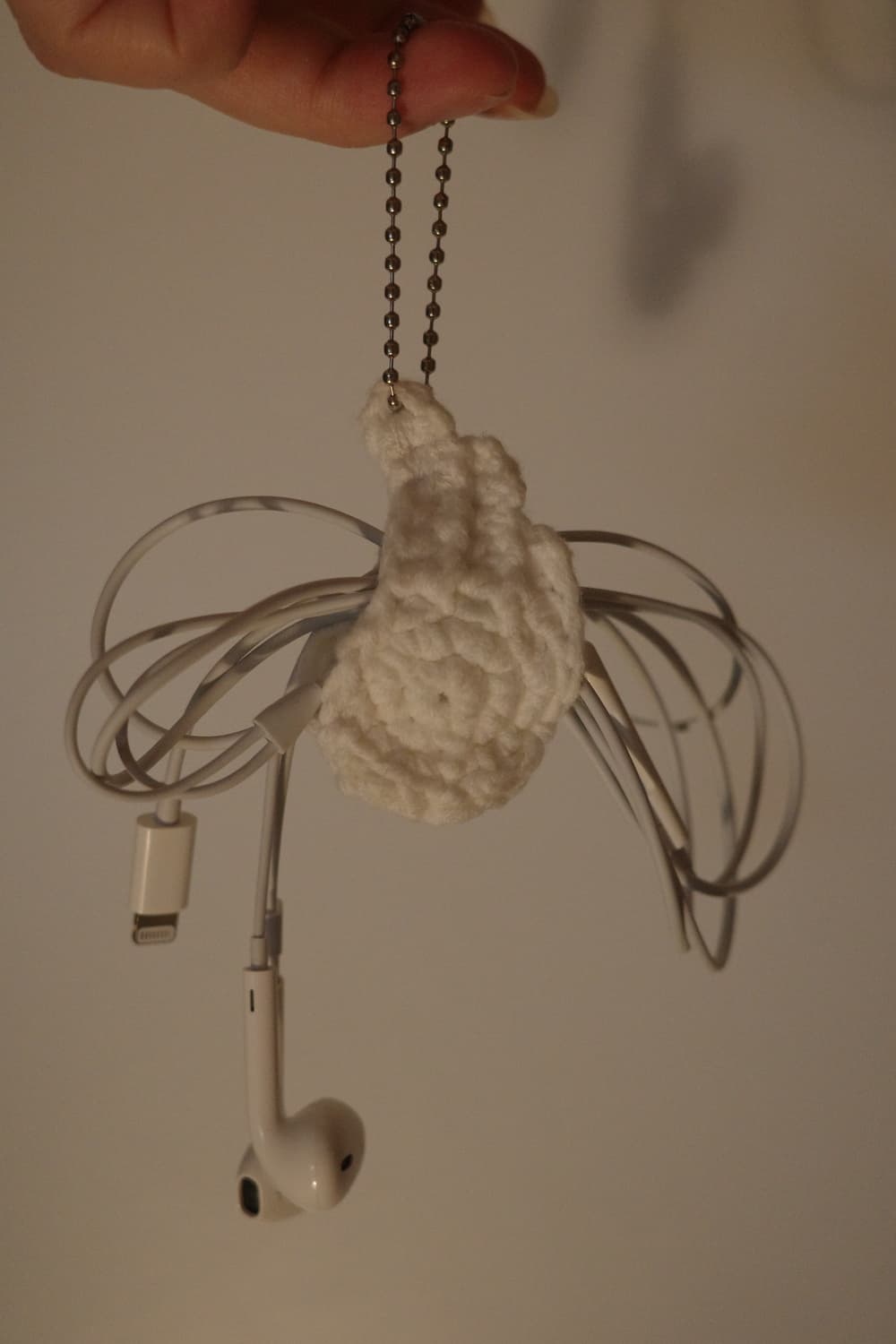 Cable Holder Keychain with Angel Wings🪽 상품이미지2