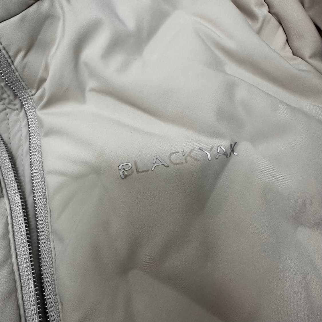 블랙야크 퀄팅 여성 구스다운 패딩 아이보리 90(S) 상품이미지4