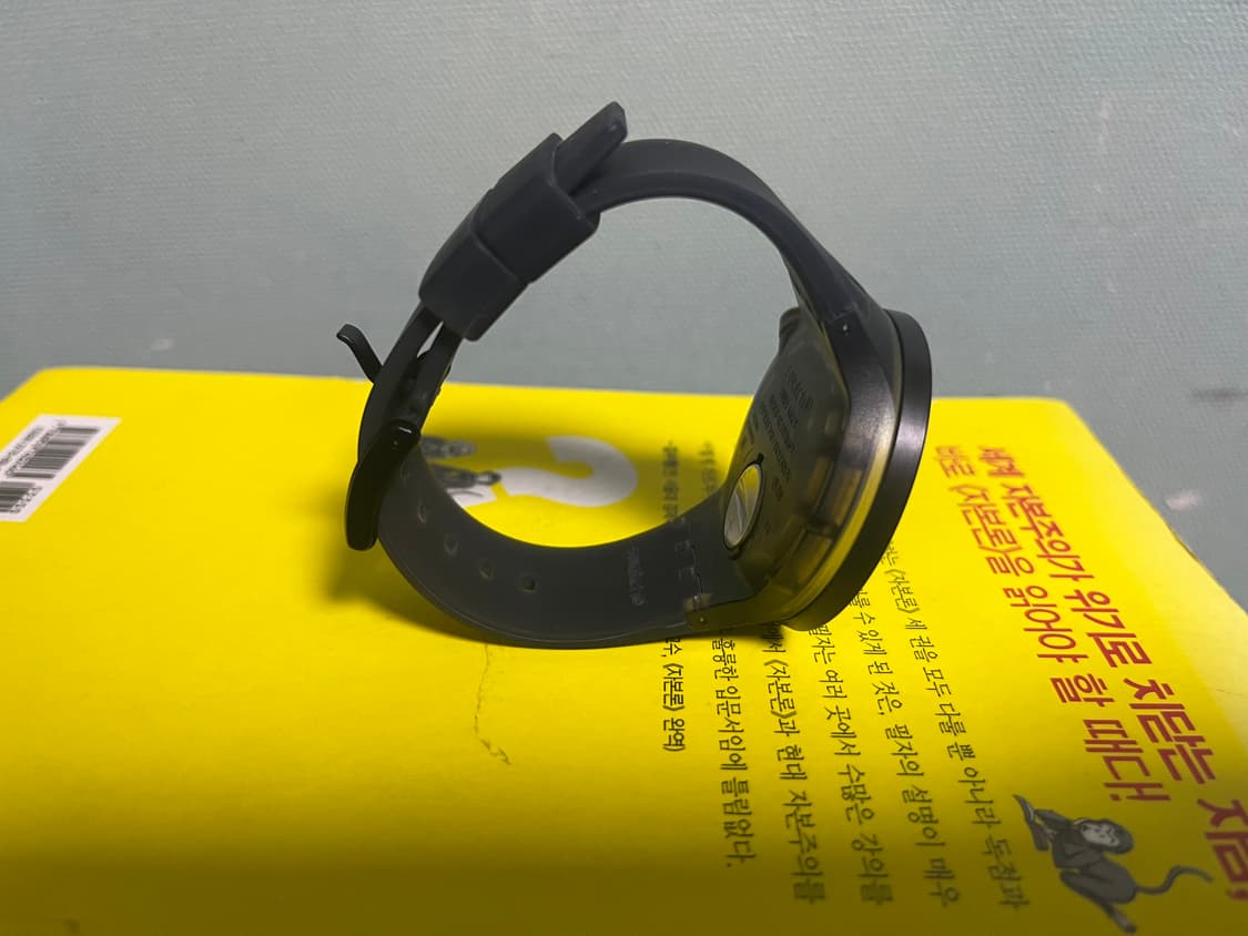 스와치  빅볼트DARK TASTE 모델(SO27B115) 상품이미지3