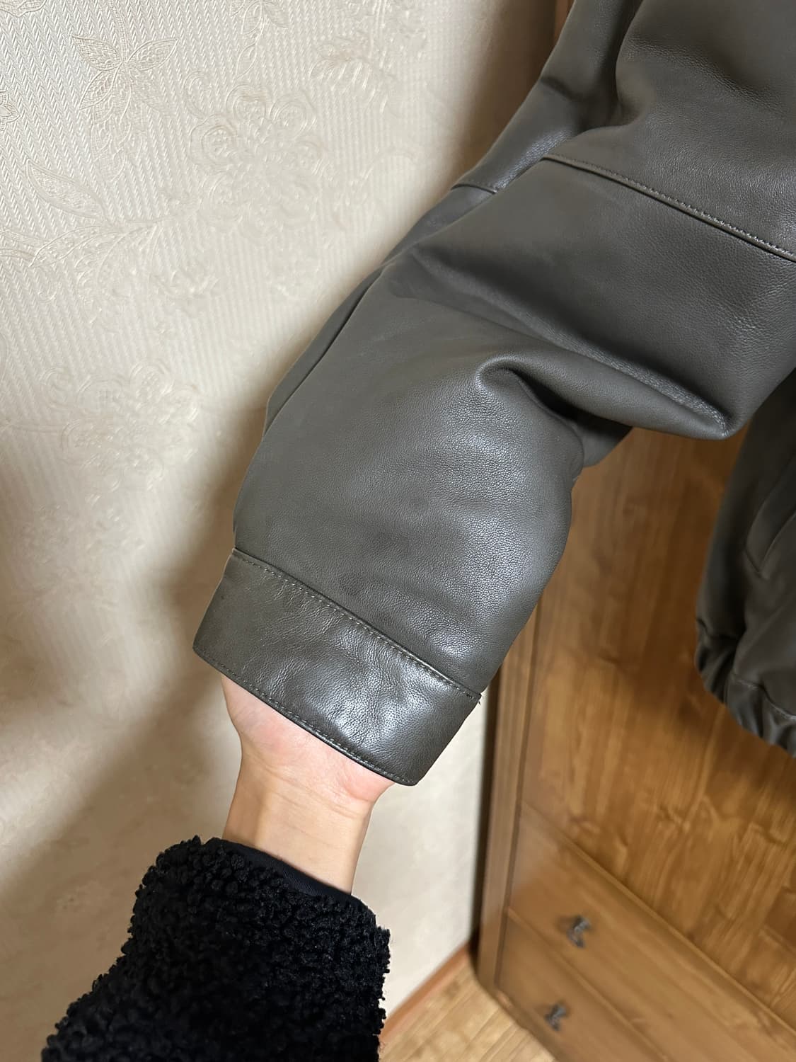 아모멘토 램스킨 레더 블루종 M사이즈 판매 상품이미지3