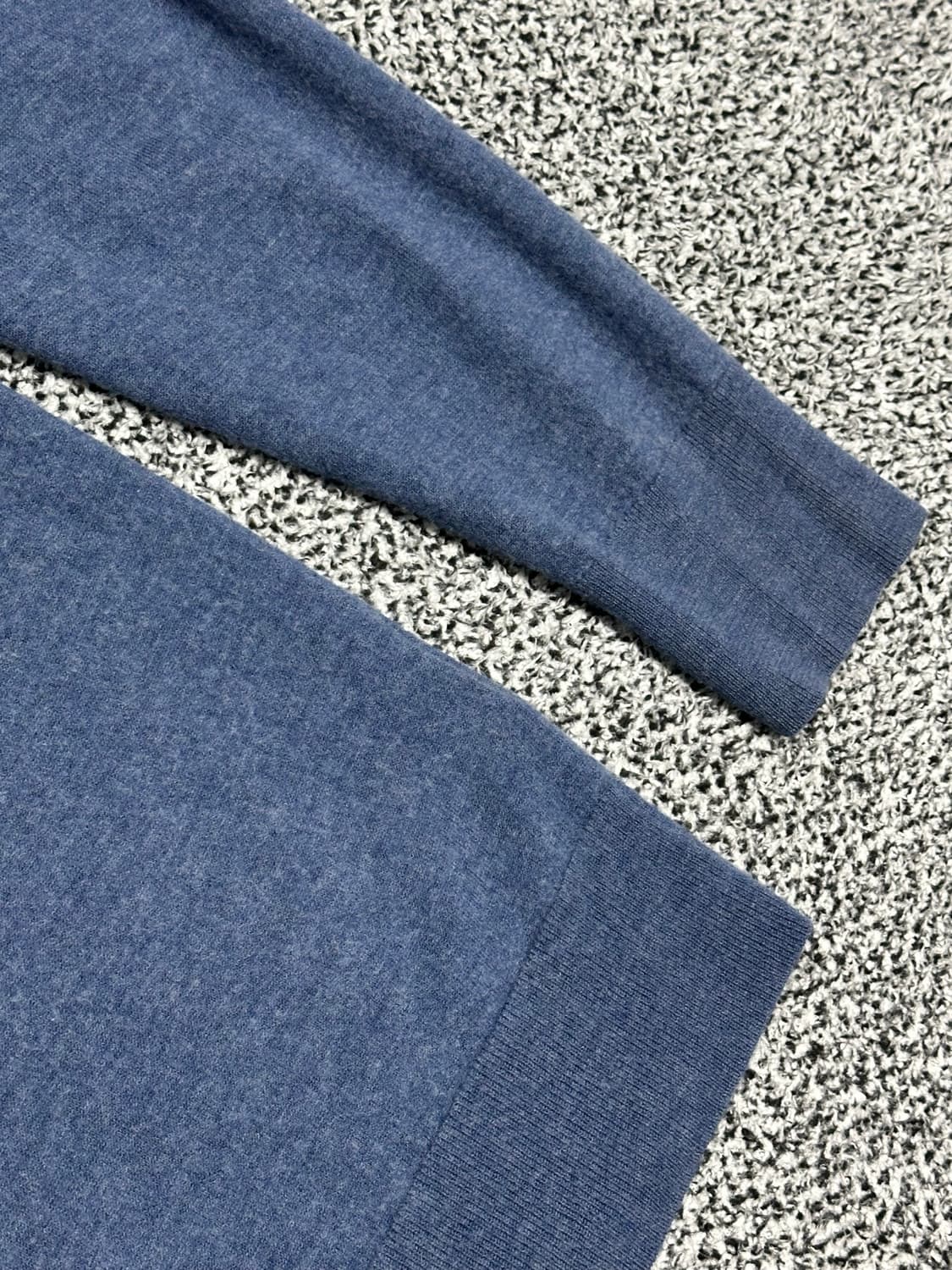 버버리 최신형 캐시미어 100% 니트 상품이미지4