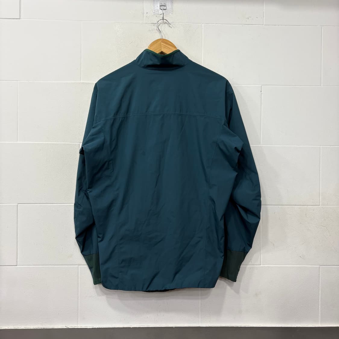 아크테릭스 윈드스토퍼 자켓 상품이미지6