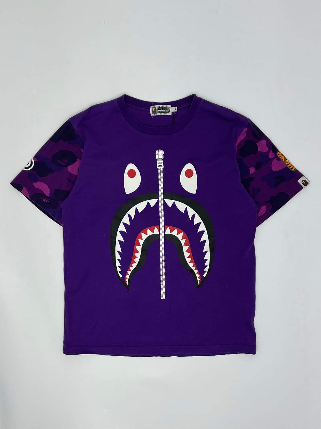 베이프 퍼플카모 샤크 반팔티 상품이미지1