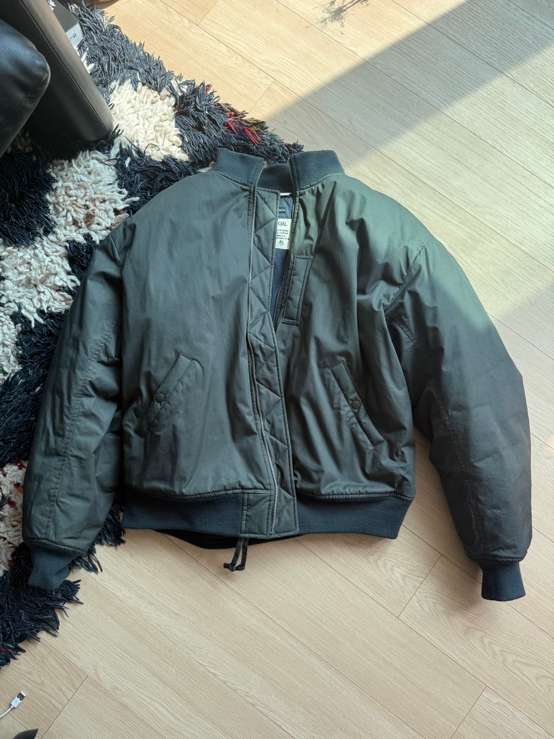 [L] 나나미카 인슐레이션 바시티 자켓 모스 그린 상품이미지1