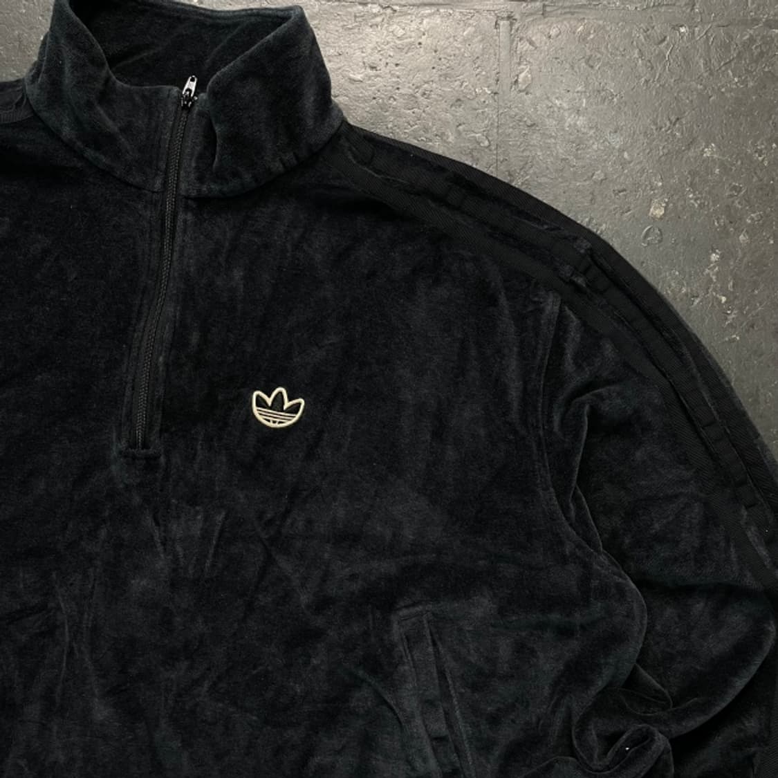 90 아디다스 벨벳 크롭 반집업 상품이미지2