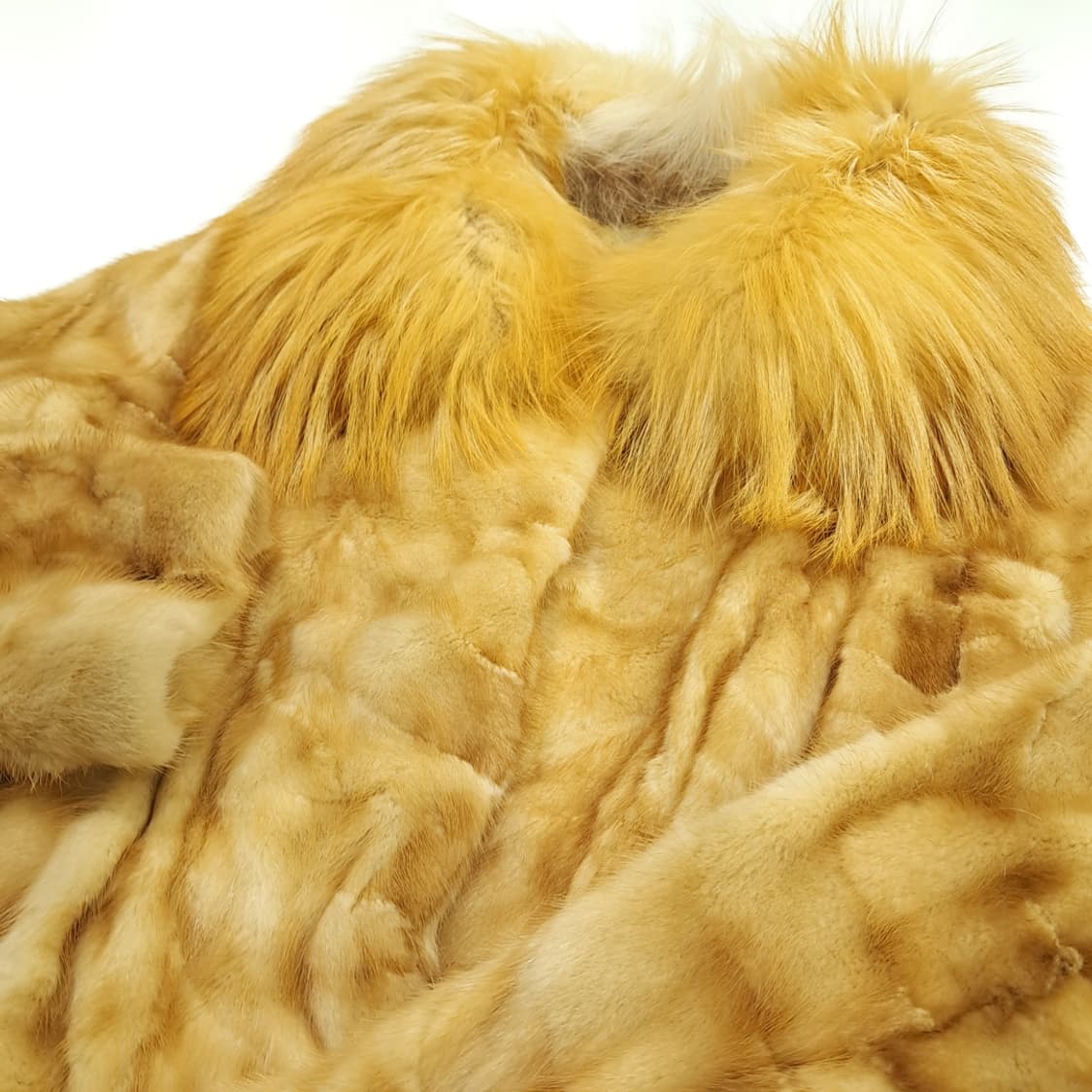 CN730W S 타임 포스트모던 폭스카라 골드 밍크 퍼 자켓 상품이미지3