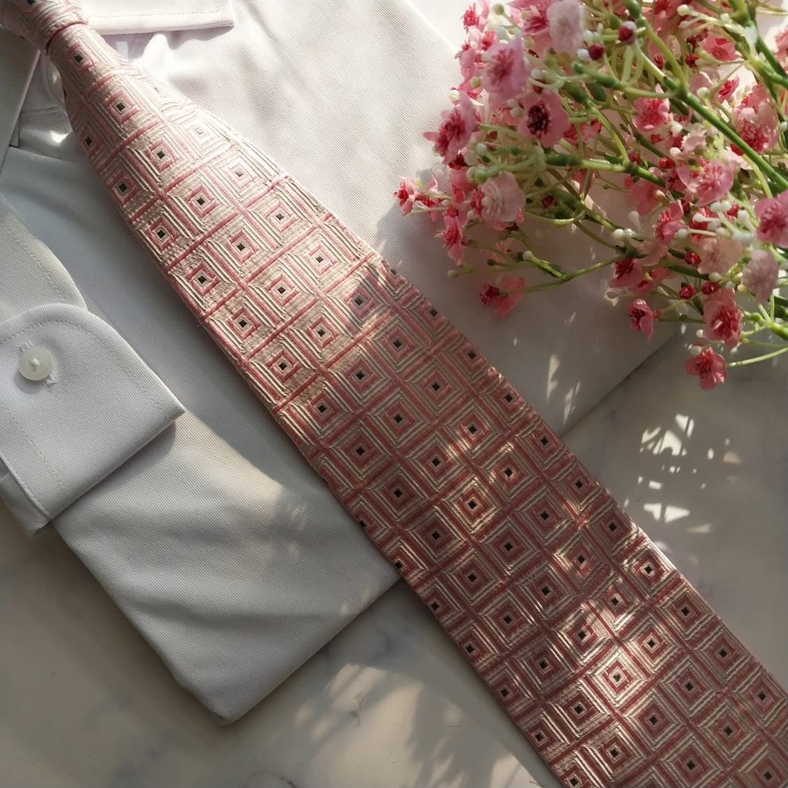 휴고보스 실크 핑크 기하 자카드 넥타이 9.7cm A등급 K1565
 상품이미지8