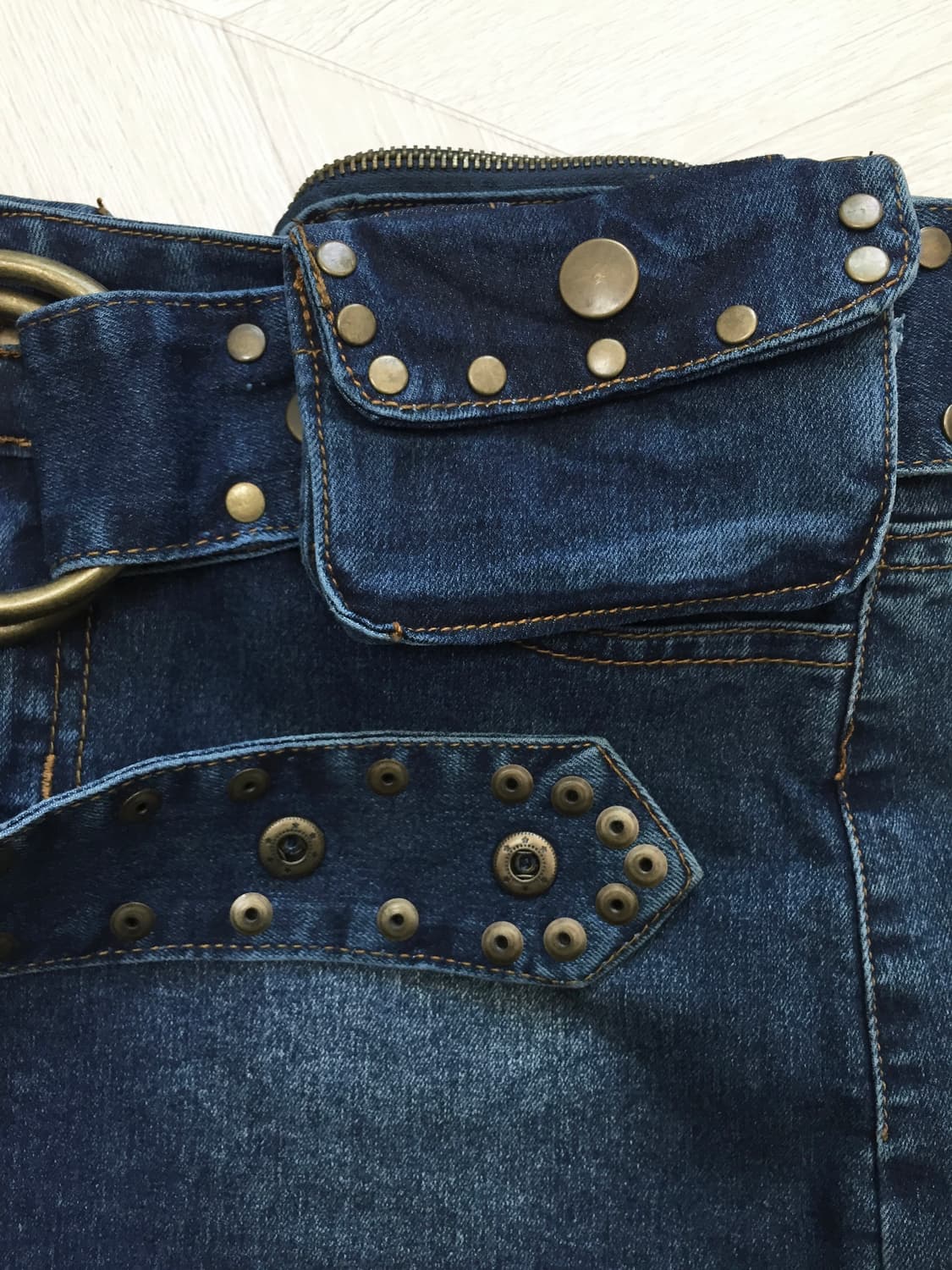 Studded Belt denim Mini Skirt 상품이미지3