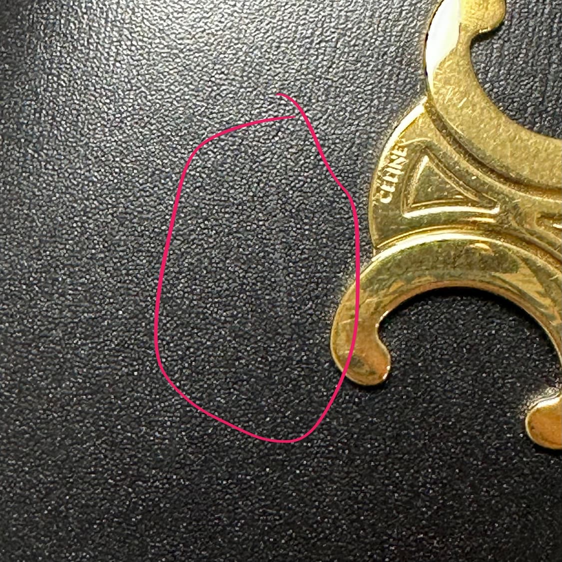 셀린느 트리옹프 컴팩트 지갑 블랙 (단종) 상품이미지8