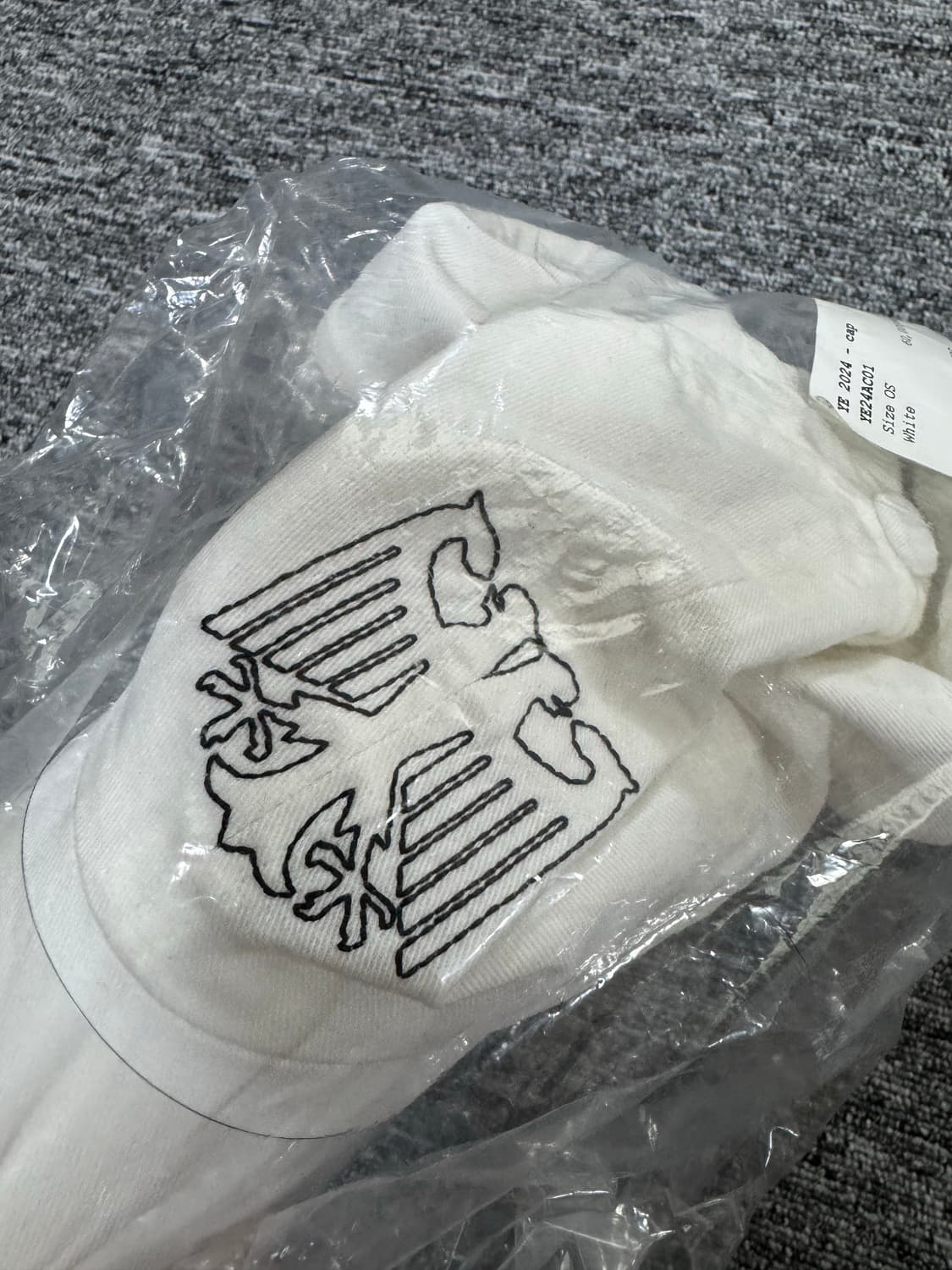 칸예 화이트 캡 상품이미지3