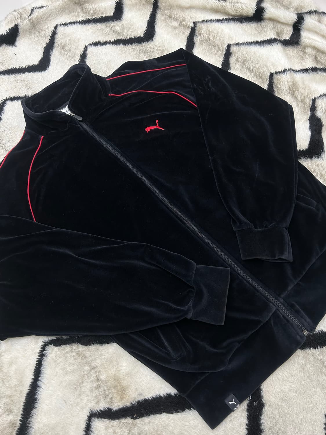 [L]푸마 90s벨벳 오버핏 트랙탑 져지/블랙 상품이미지2