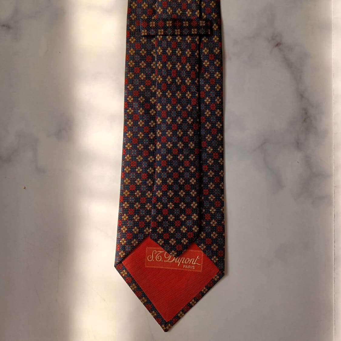 에스.티. 듀퐁 실크  플라워 패턴 넥타이 9.3cm A+등급 E758
 상품이미지8