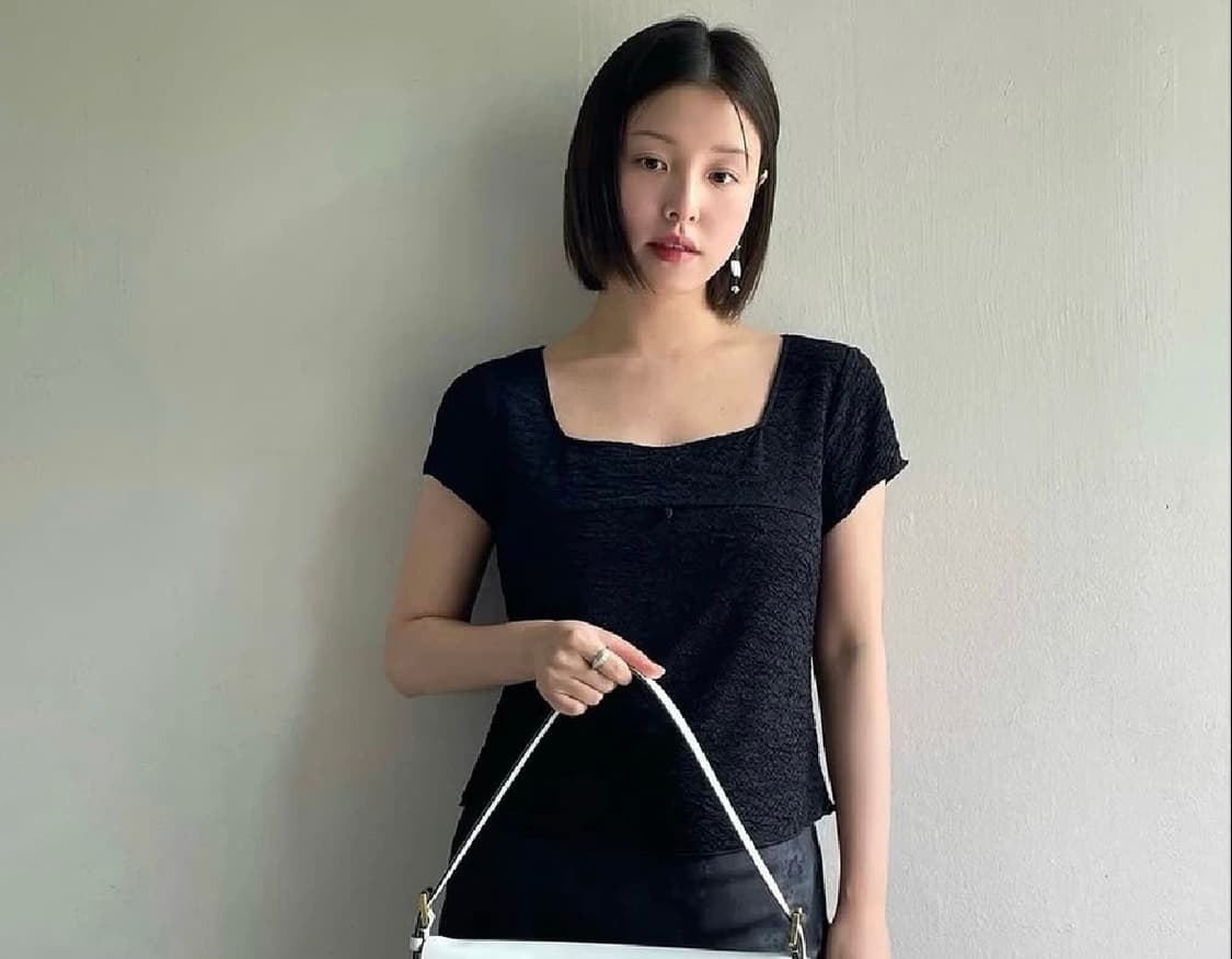 오브네어 티셔츠 화이트 누가영 새상품 상품이미지1