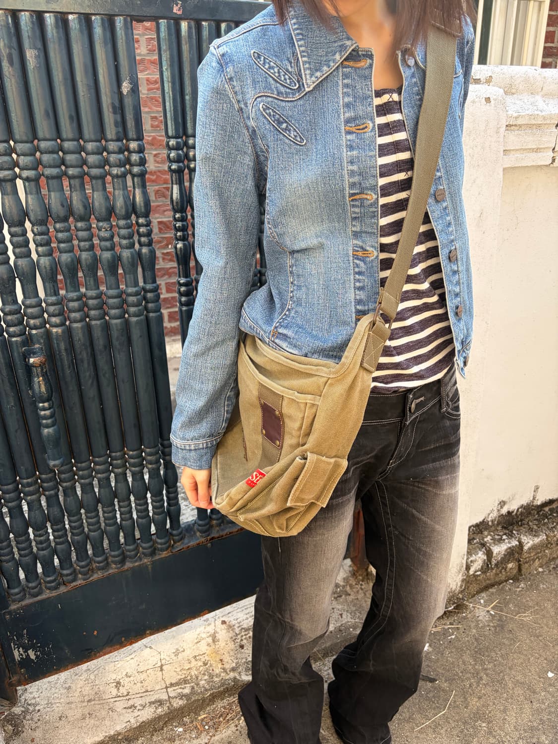 00s Diesel 워싱 브로운 크로스백  상품이미지2