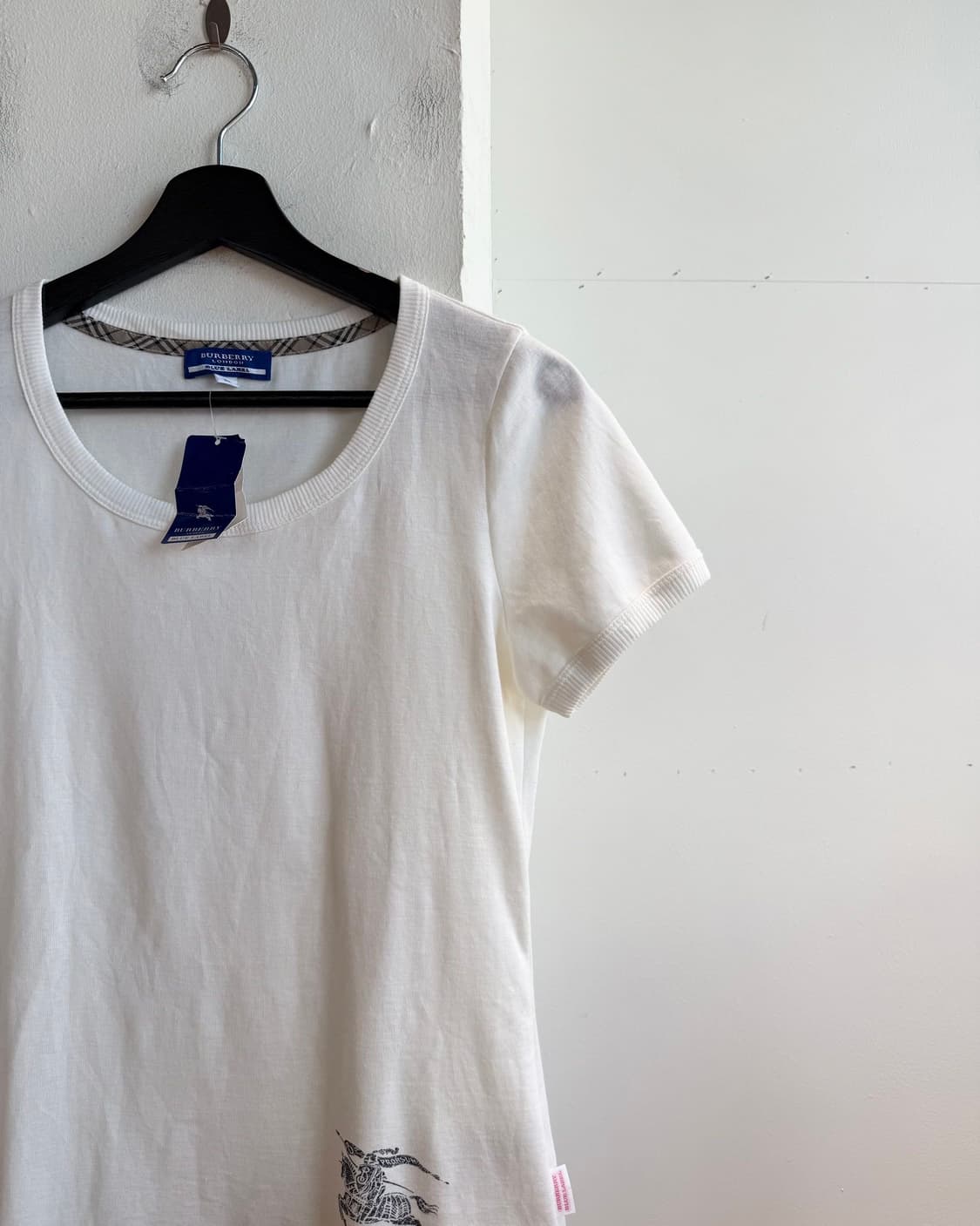 버버리 블루라벨 아이보리 하프티  상품이미지5