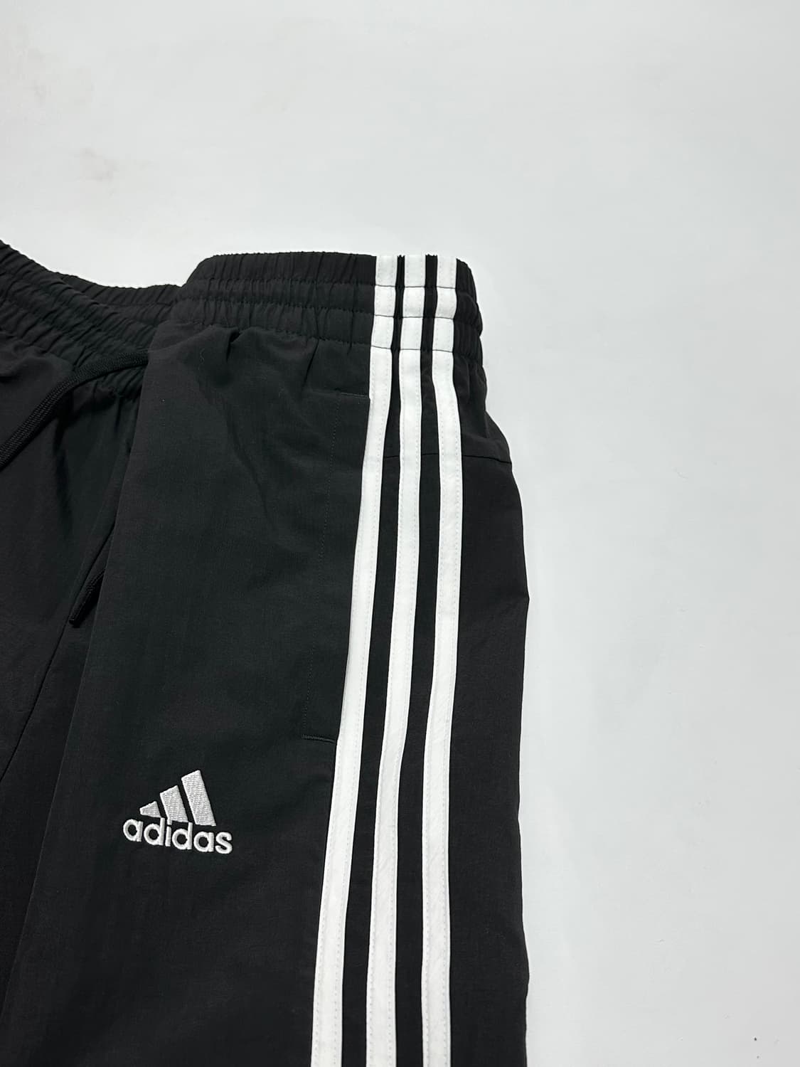 아디다스 우먼스 에센셜 3S 우븐 7/8 팬츠 트레이닝 바지 츄바 상품이미지3