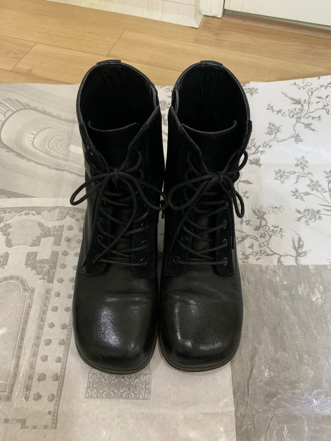 마뗑킴 워커부츠 상품이미지1