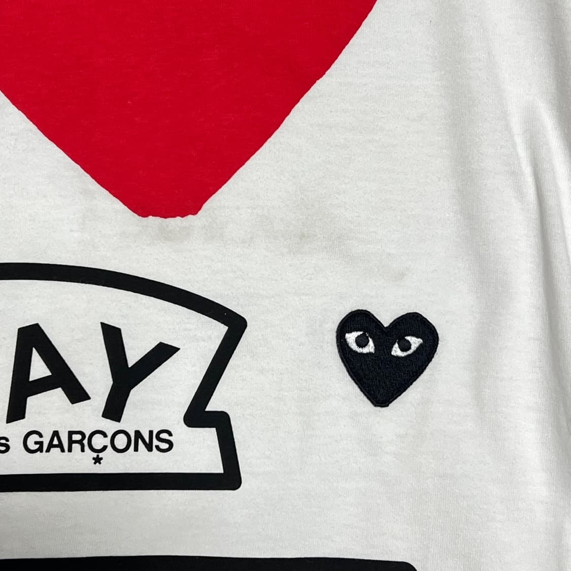 S 꼼데가르송 하트 와펜 티셔츠 상품이미지5