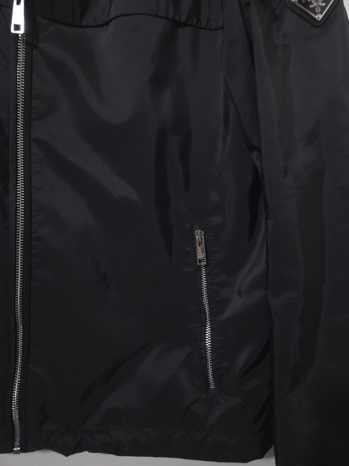 [새상품급] 프라다 리나일론 윈드브레이커 바람막이 자켓  상품이미지8