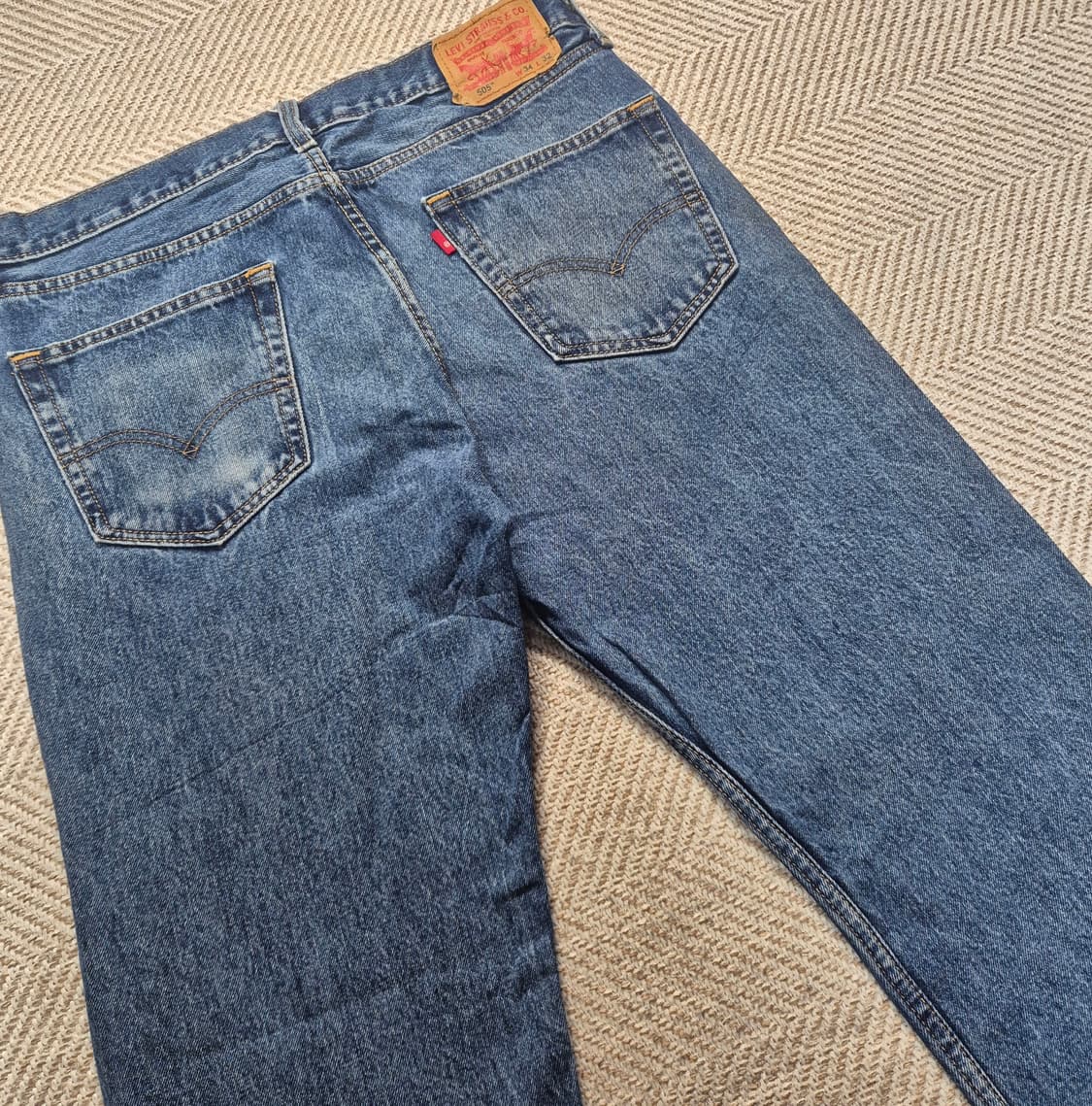 리바이스 505 34/32 ( p37 )
 상품이미지3