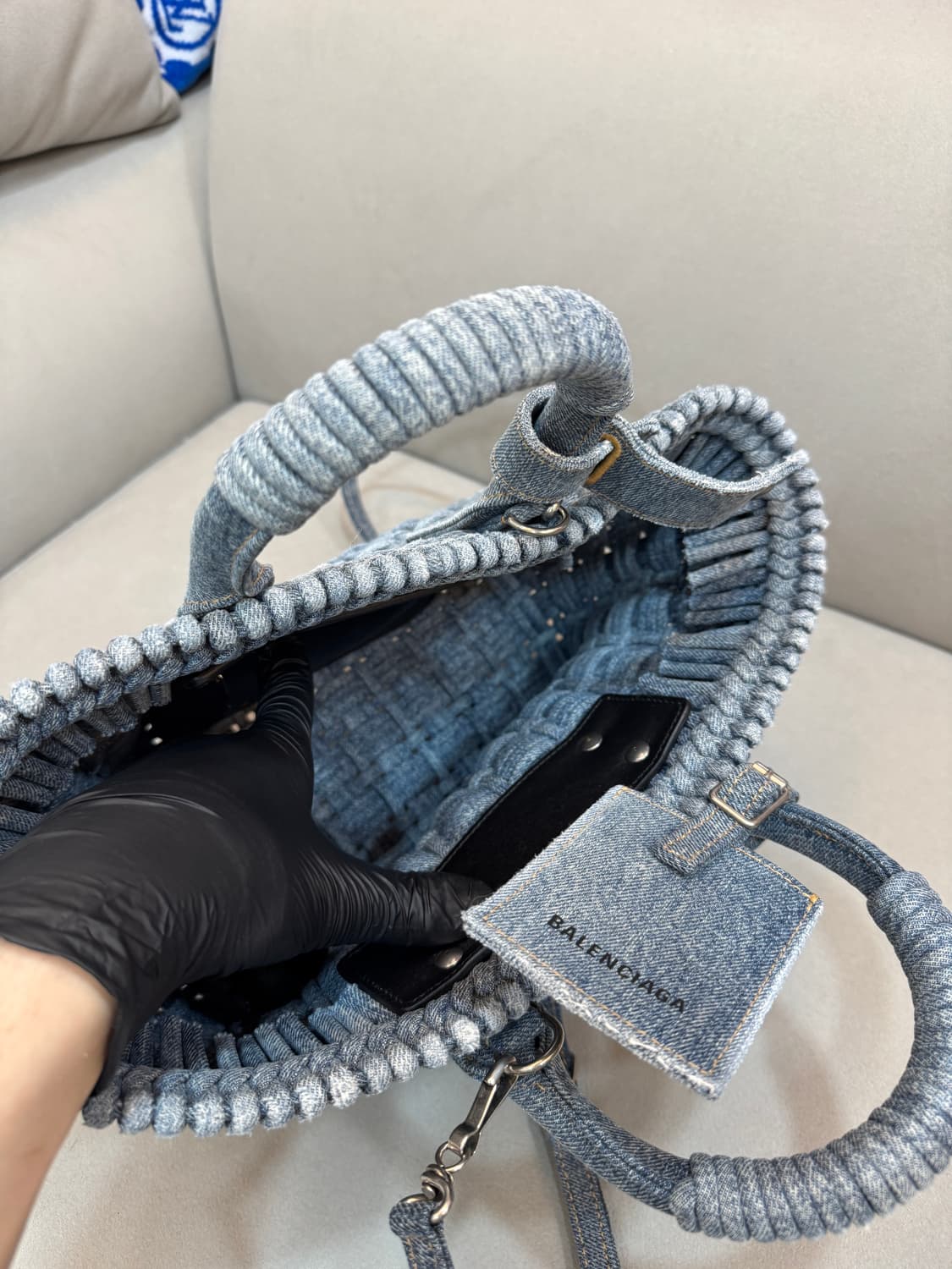 발렌시아가 비스트로 데님 XS 스트랩 토트백  상품이미지4