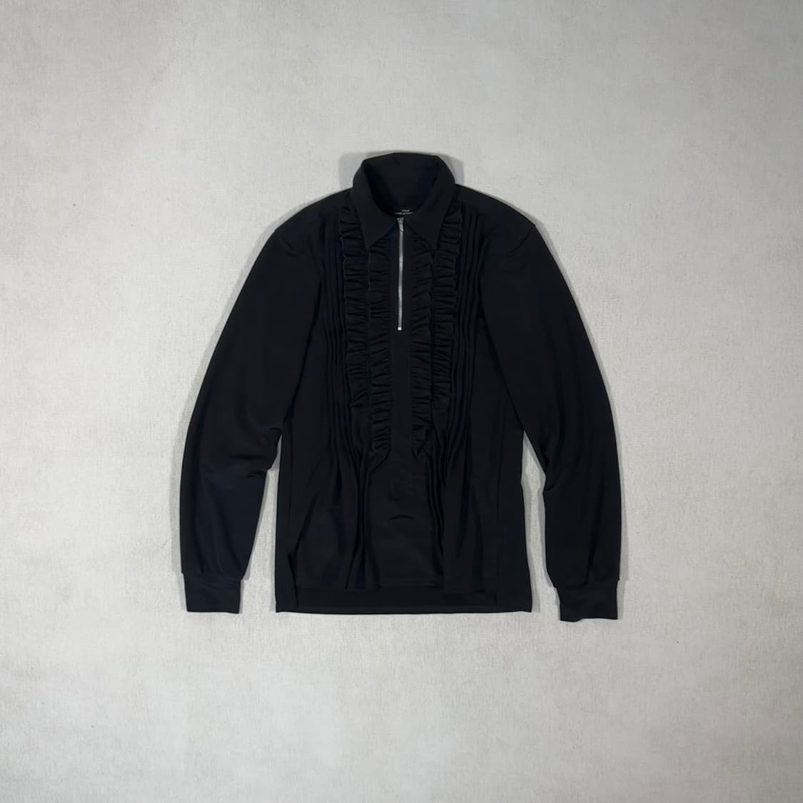 Zip-Up Frill Pullover Black 상품이미지1