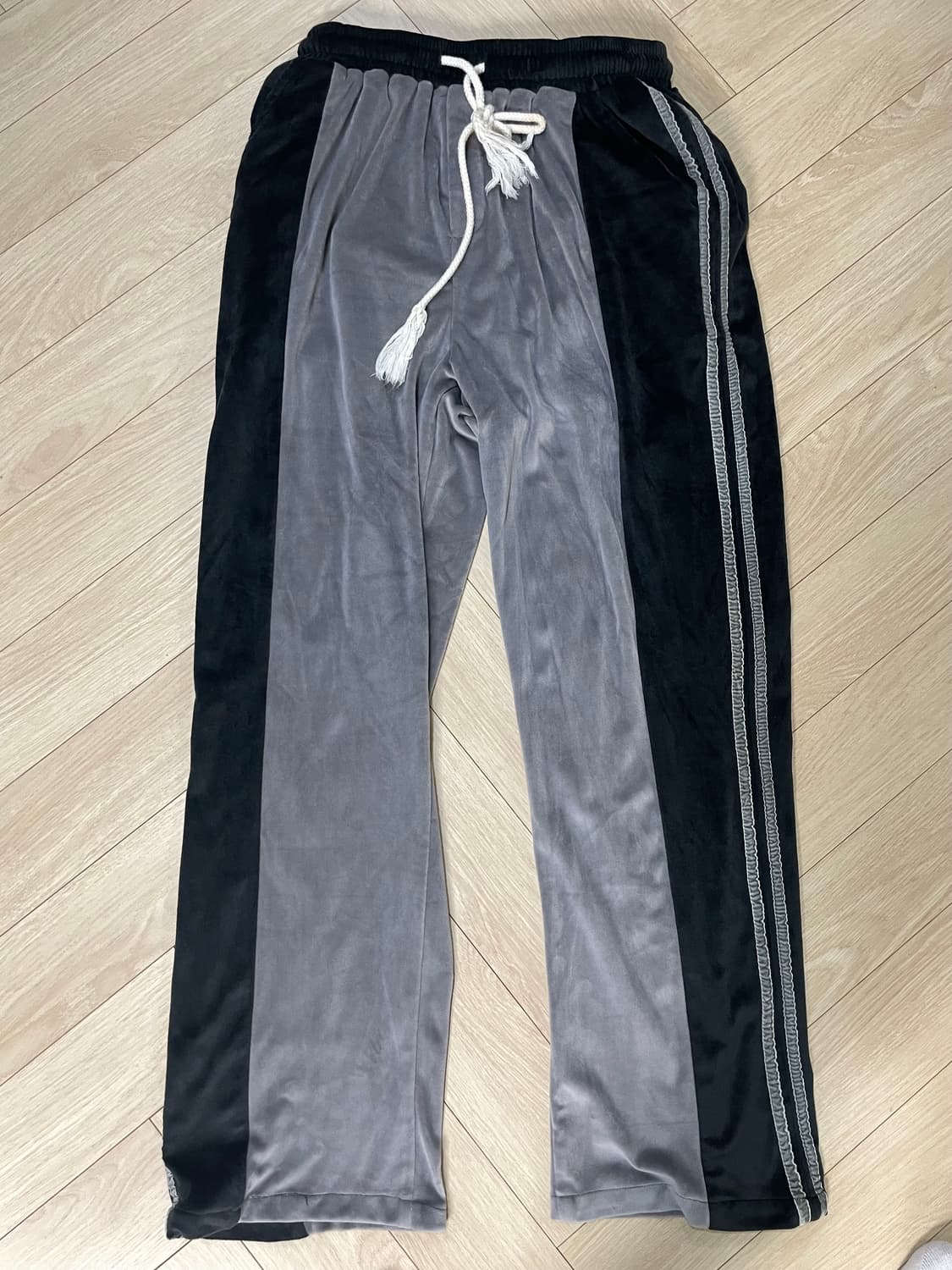 배색 벨벳 트레이닝 팬츠 (라지 30-33 추천) 상품이미지1