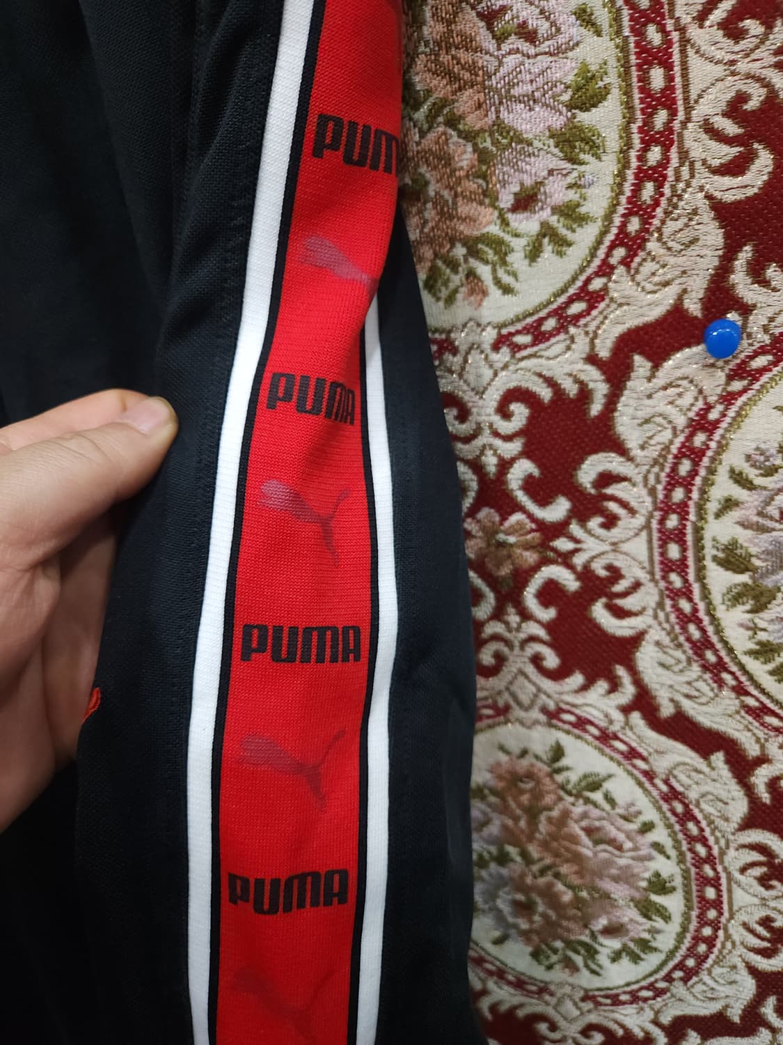 푸마 사이드라인 트레이닝 팬츠 일본판 블랙/레드

 상품이미지4