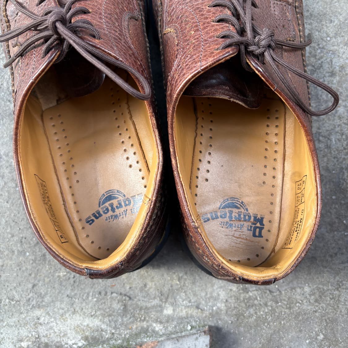 Dr. Martens 닥터마틴 윙팁 로퍼 (270) 상품이미지7