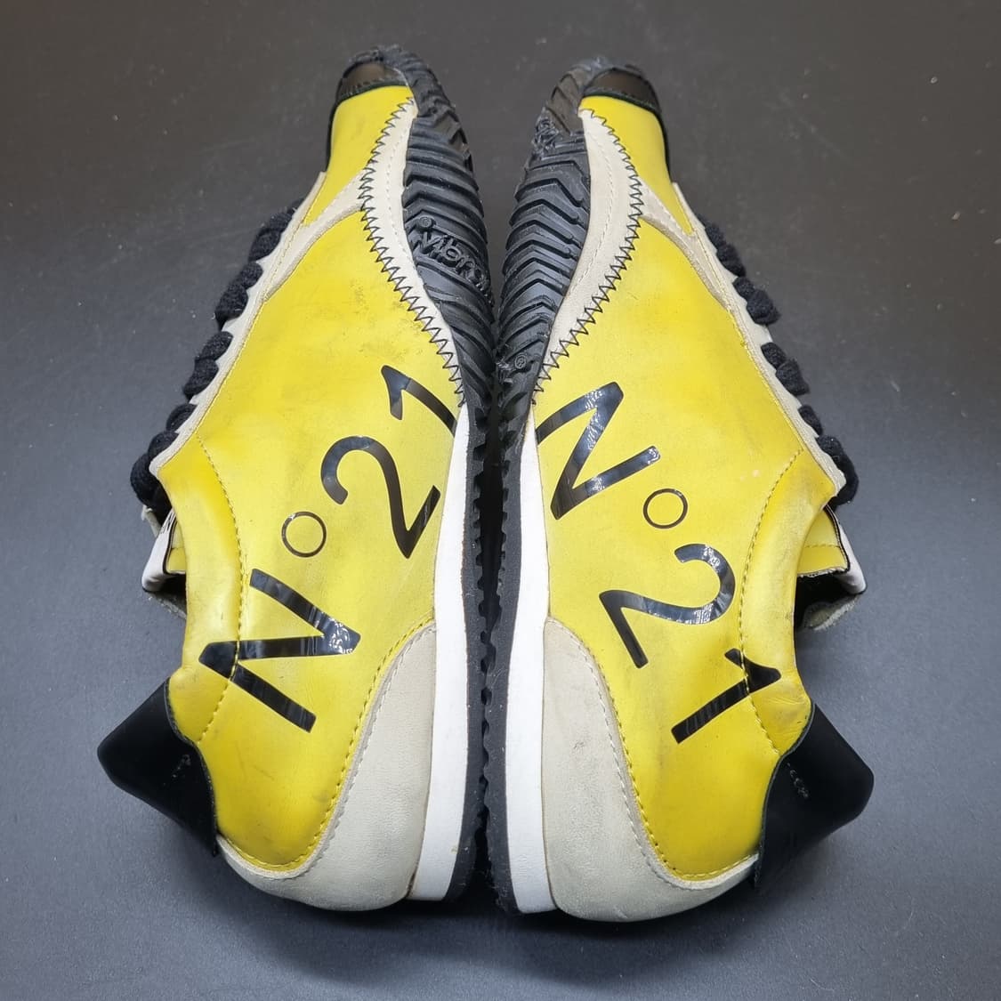 넘버N21. 운동화 220 상품이미지5