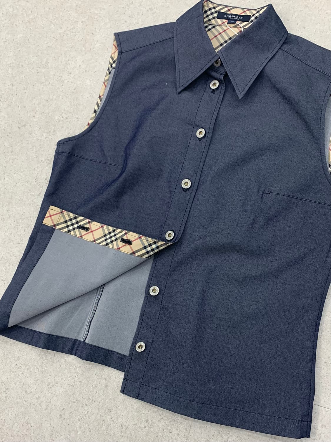 Burberry 버버리 런던 체크 베스트 상품이미지2