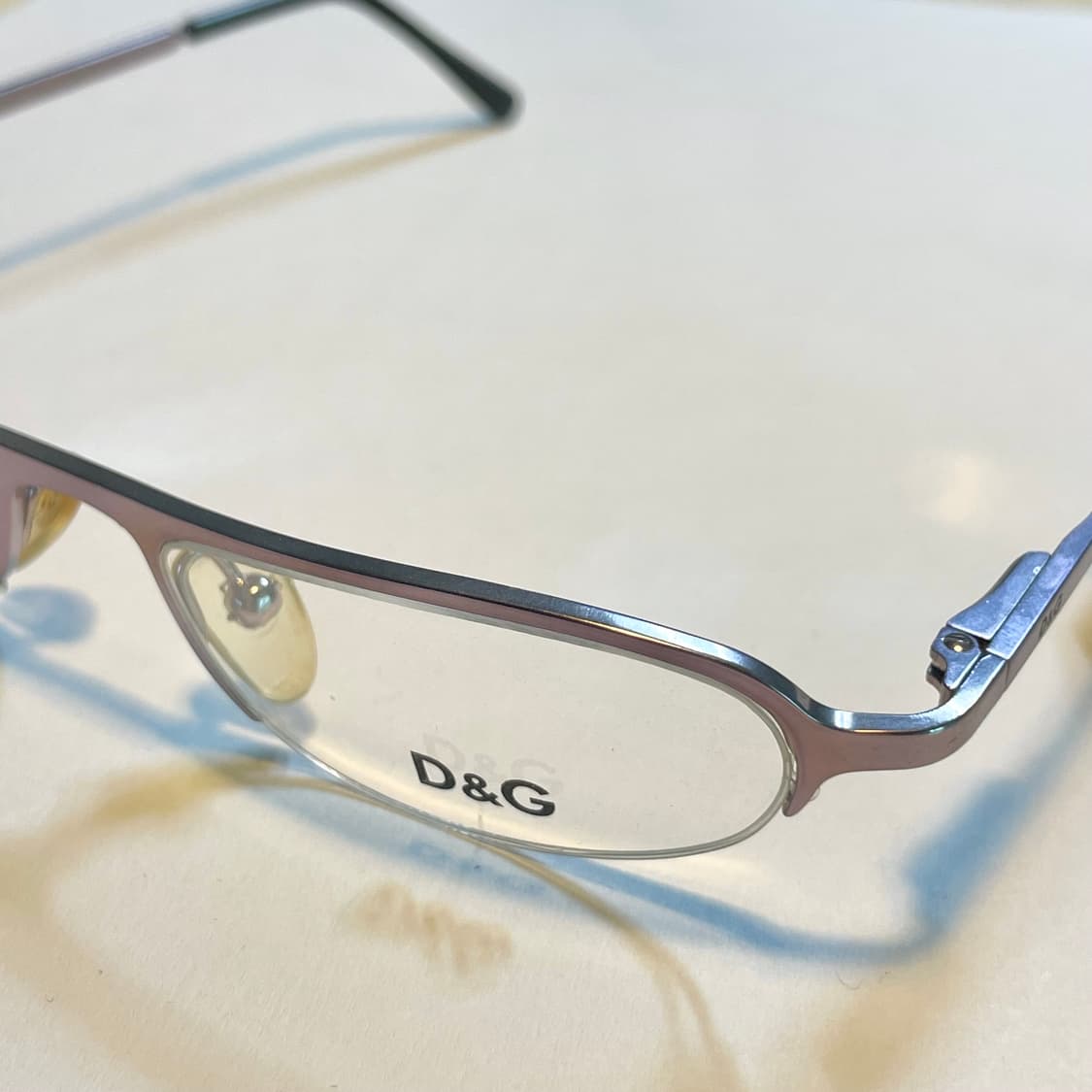 D&G 돌체앤가바나 사의 빈티지 반무테 안경 판매합니다 상품이미지2