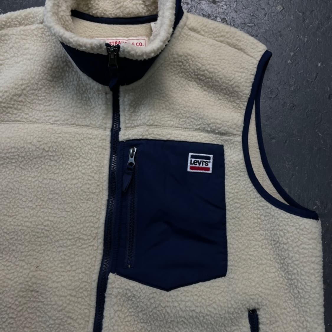 100 리바이스 후리스 조끼 상품이미지2