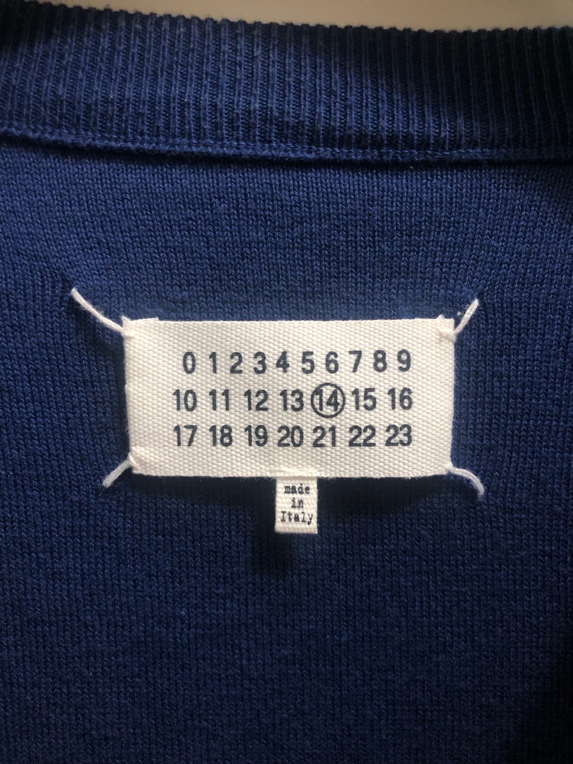 [S] 마르지엘라 엘보우 패치 가디건 블루 상품이미지4