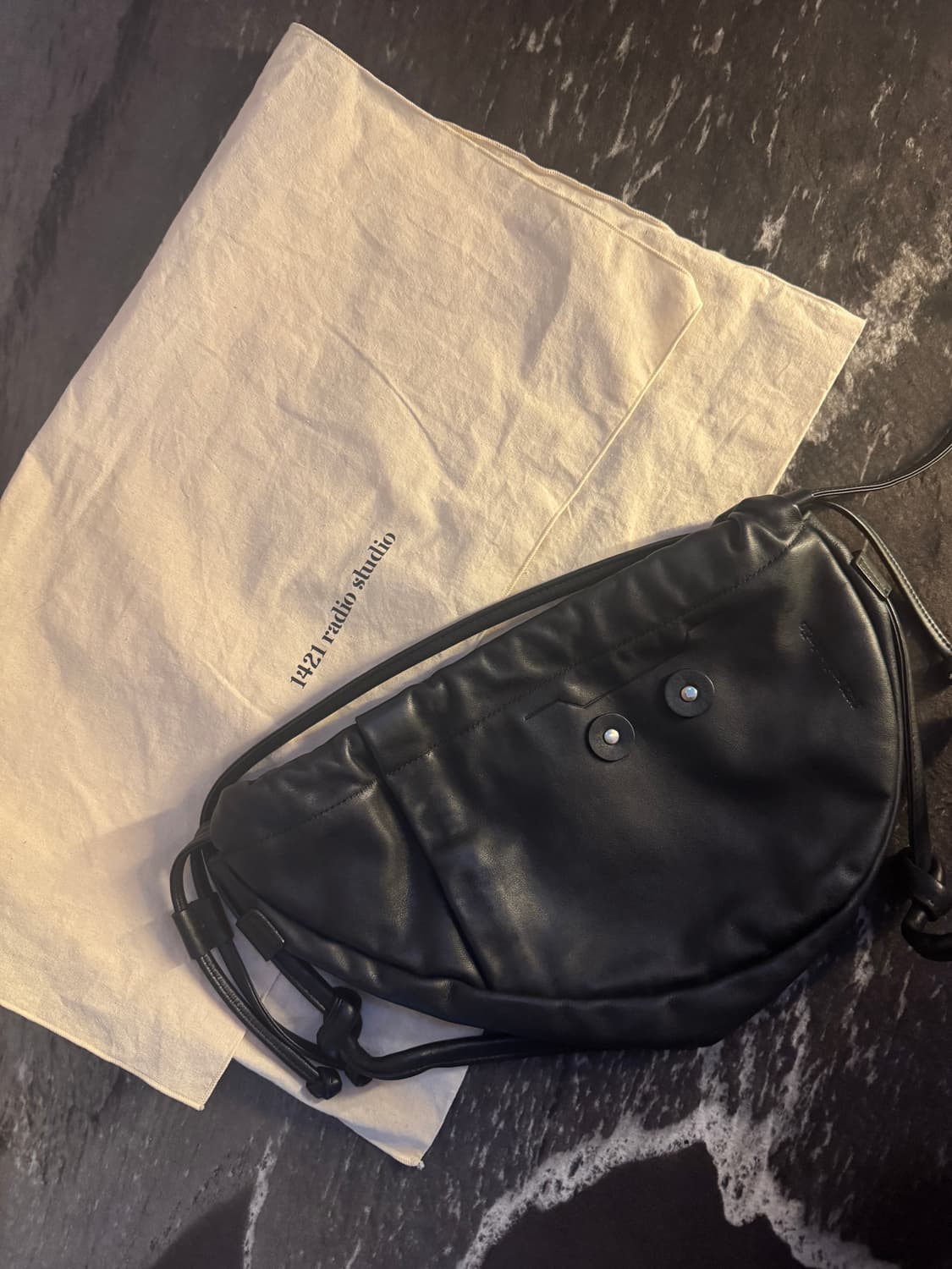 1421 라디오 스튜디오 hertz bag 상품이미지1