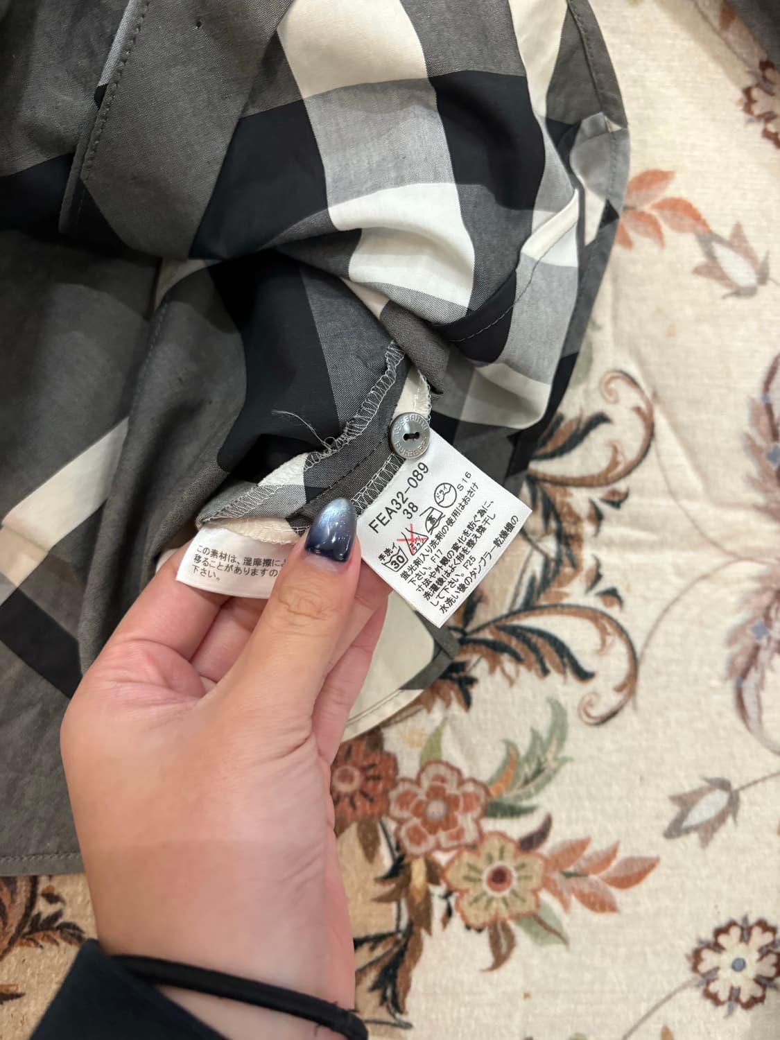 버버리 체크패턴 로고 7부셔츠 상품이미지5