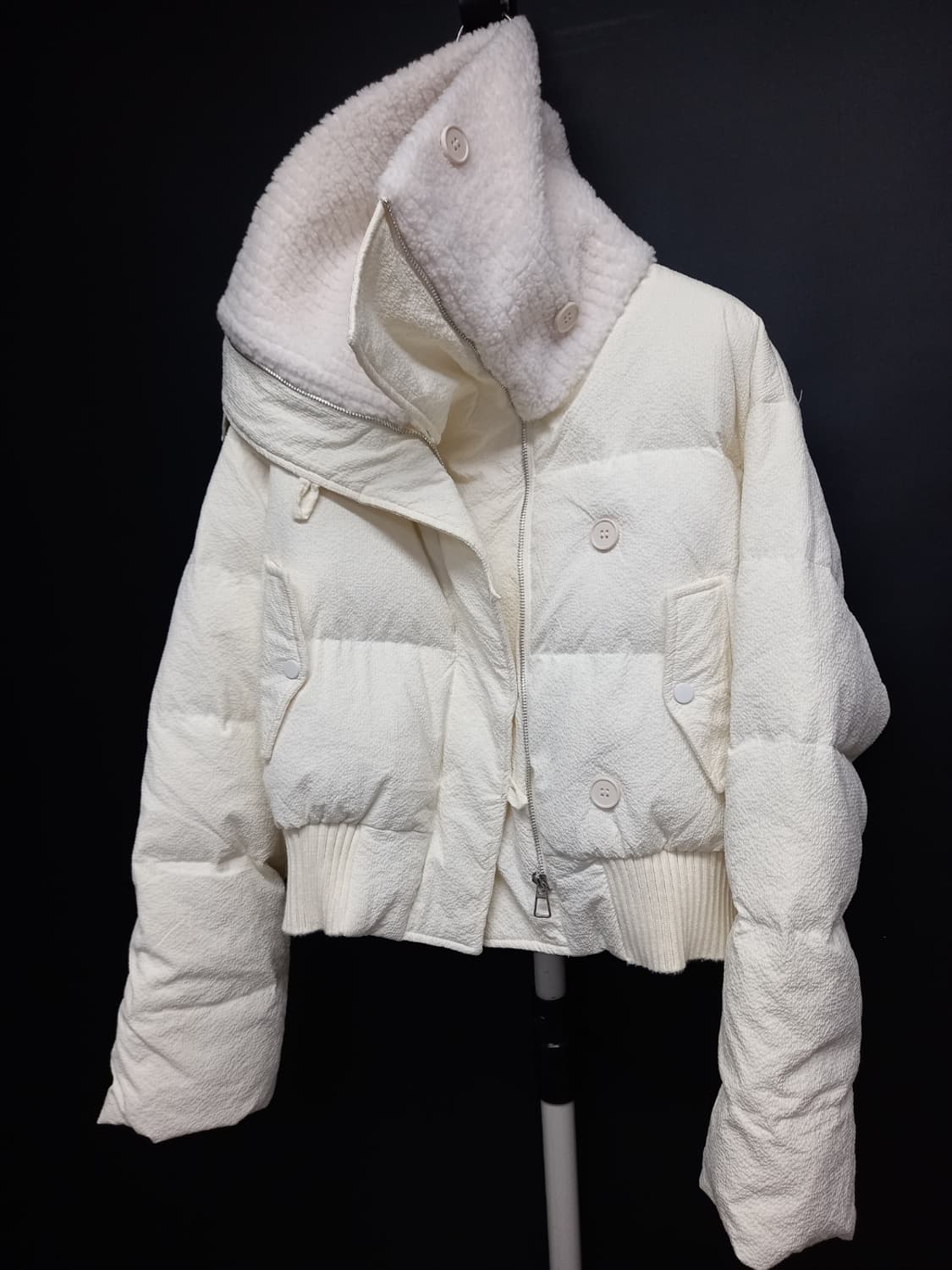 샤틴 SATIN 하이넥 덕 숏 패딩 F 33-77 상품이미지9