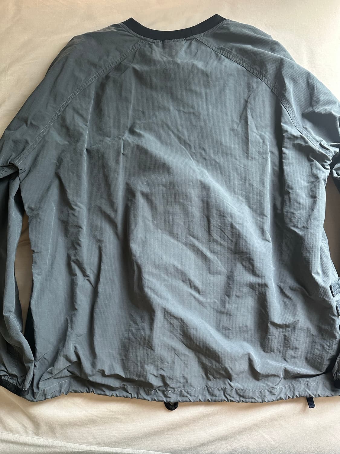 (L) KITH 롱스리브 크링클 나일론 존슨 크루넥 블랙 상품이미지3